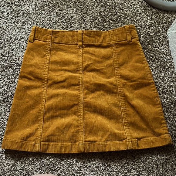 never worn - Picture 3 of 3